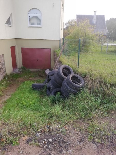 Keičiu automobilio padangas. Pagrindinės taisyklės, kur dėti senas padangas