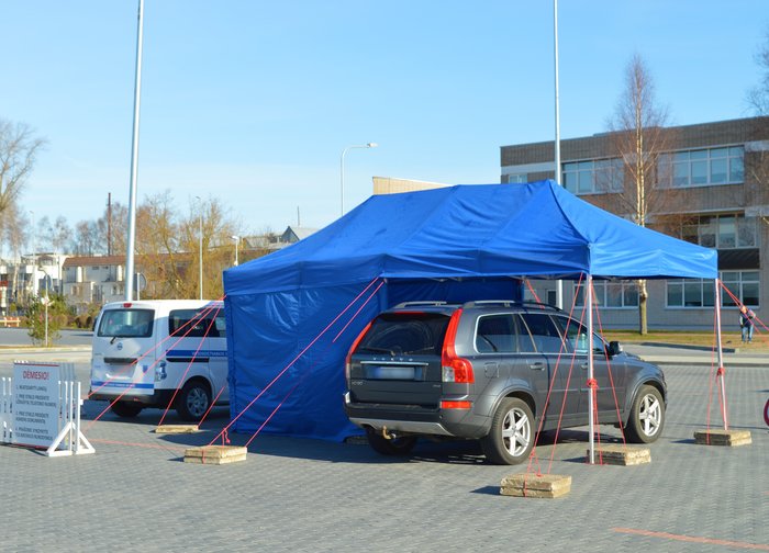 Palangoje darbą pradėjo mobilioji tepinėlių COVID-19 ligos laboratoriniams tyrimams atlikti...