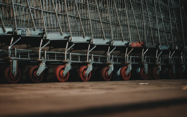 Atvėrus parduotuvių ir paslaugų teikimo vietų duris, rizikos grupėje esantiems ir toliau...