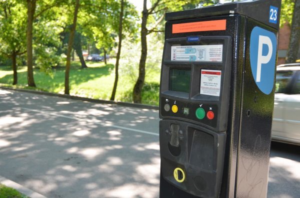 Nuo rugsėjo 16 d. - nemokamas automobilių stovėjimas miesto gatvėse