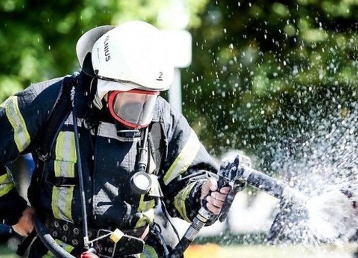 Ugniagesiai gelbėtojai: kuo reikia pasirūpinti, kad nekiltų gaisras 