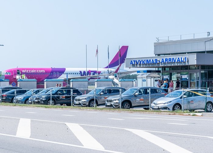 Geros žinios keliaujantiems: startuoja COVID-19 testavimo paslaugos greta Palangos oro uosto