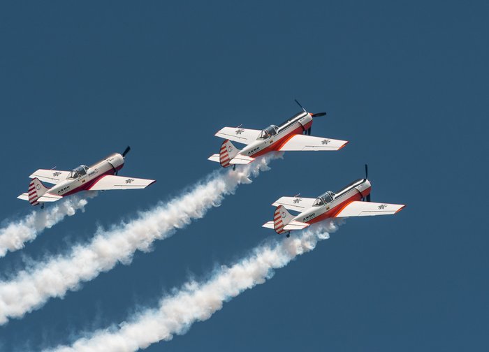 Rugsėjo 10 d. Lietuvos akrobatinės grupės ANBO pilotai dovanos įspūdingą pasirodymą prie jūros tilto