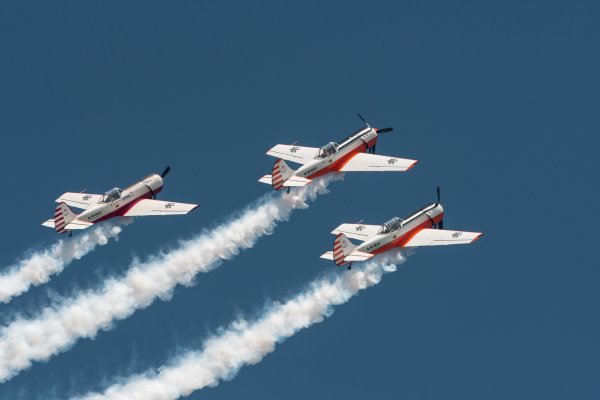 Rugsėjo 10 d. Lietuvos akrobatinės grupės ANBO pilotai dovanos įspūdingą pasirodymą prie jūros tilto