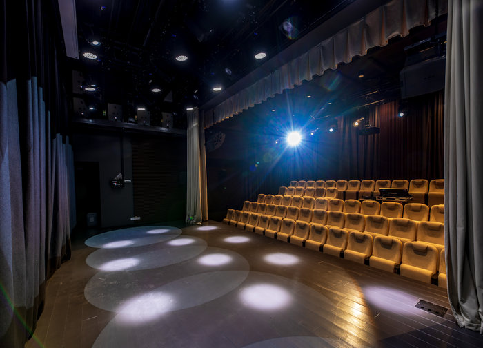 „Grubusis“ teatras kviečia į spektaklį „Marso naujienos“