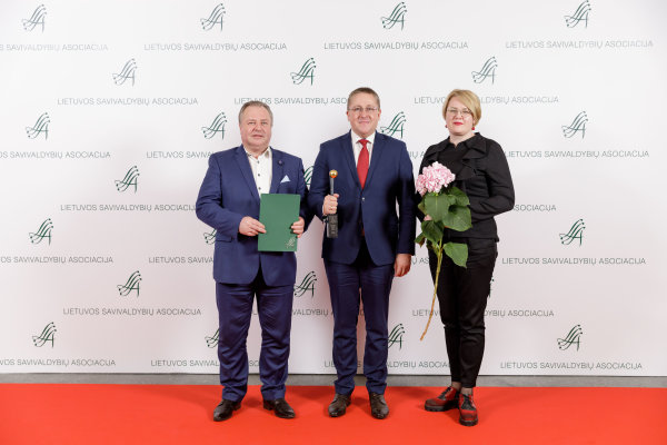 Į Palangą atkeliauja „Auksinė krivūlė“ – savivaldybė įvertinta už kultūros puoselėjimą