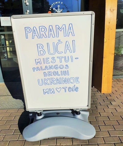 Tęsiamas paramos maisto produktais rinkimas nuo karo kenčiantiems Palangos miesto-partnerio Bučos...