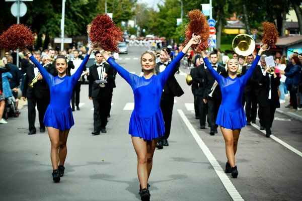 Ukrainos karo pabėgėliai kviečiami nemokamai apsilankyti festivalio AMBER WIND gala koncerte/...