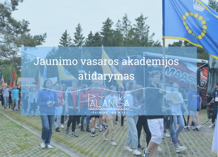 Palangoje suplevėsavo Jaunimo vasaros akademijos vėliava – į kurortą suvažiavo jaunuoliai ne tik...
