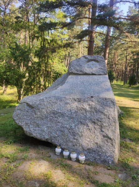 Nužudytiesiems atminti - atminimo žvakutės