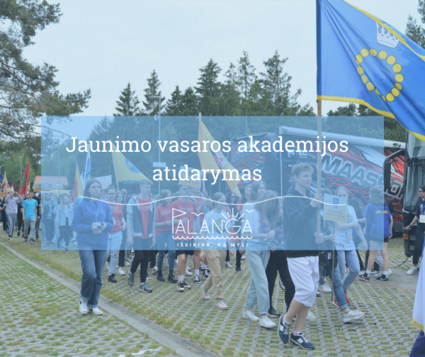 Palangoje suplevėsavo Jaunimo vasaros akademijos vėliava – į kurortą suvažiavo jaunuoliai ne tik...