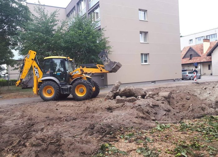 Pradedami daugiabučių gyvenamųjų namų kiemų tvarkymo darbai