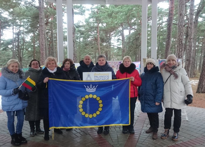 Birutės parko rotondą papuošė bendruomenės „Palangos santarvė“ narių darbų paroda