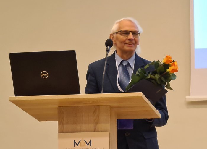 Palangos miesto garbės piliečiui Vladui Žulkui – Kultūros paveldo departamento medalis "Už...