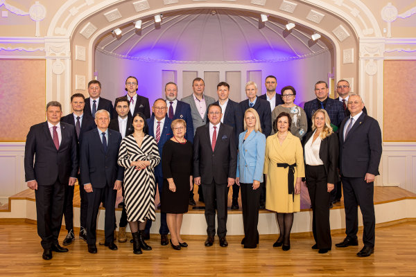 Šiandien Kurhauzo salėje iškilmingai naujai kadencijai prisiekė Palangos meras Šarūnas Vaitkus ir...