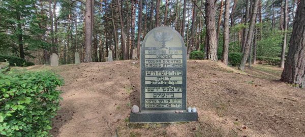 Pagerbtos žydų žudynių aukos