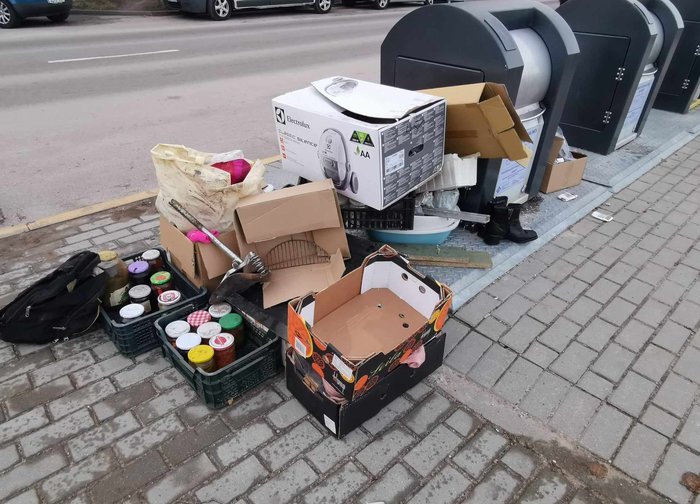 Nešiukšlinkime mūsų miesto: kasdien tiesiog prie konteinerių paliekama beveik tona buitinių atliekų