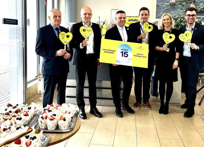 Iš Palangos oro uosto į Rygą „airBaltic“ skraidina jau penkiolika metų