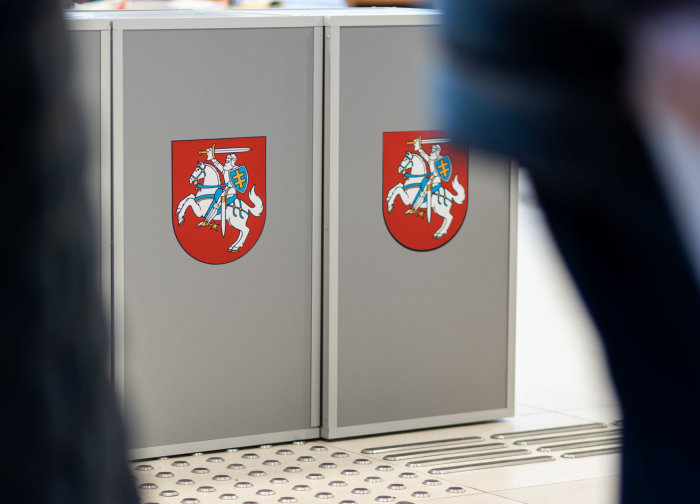 Antradienį prasideda tris dienas truksiantis balsavimas iš anksto Respublikos Prezidento rinkimų...
