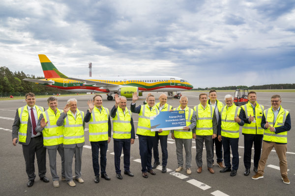 Palangos oro uoste - naujas tiesioginis reisas į Amsterdamą