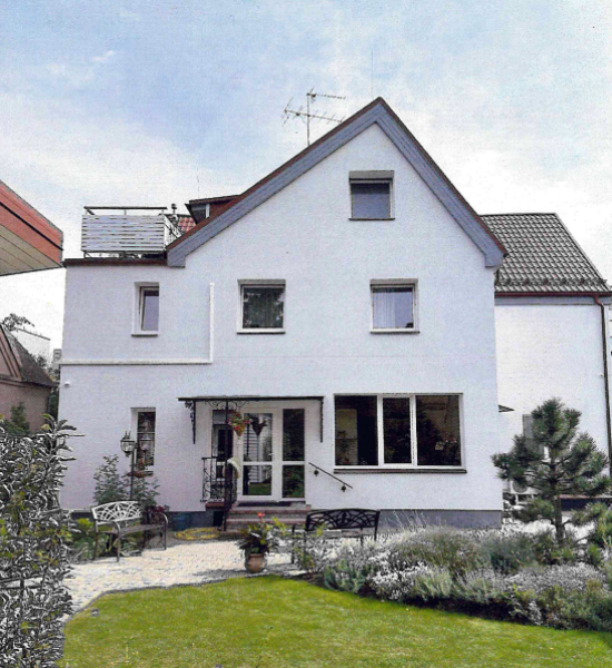 Informuojame apie parengtus „Gyvenamojo namo su grožio salonu (unikalus Nr.2595-9001-8015)...