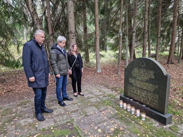 Prisimintos tragiškos Palangos žydų – moterų, vaikų ir pagyvenusiųjų – žudynės Kunigiškių miške