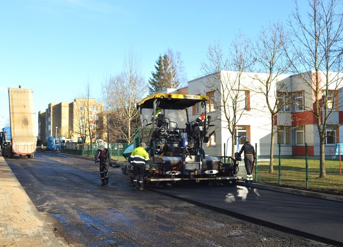 Tęsiami gyvenamosios aplinkos tvarkymo darbai