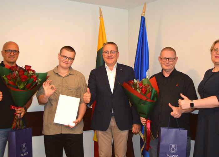 Tarptautinės mokinių geografijos olimpiados laimėtojui Tomui Jakubauskui – miesto vadovų...