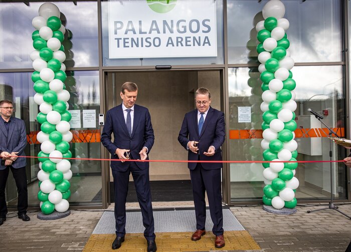 Palangoje duris atvėrė pirmieji uždari teniso kortai
