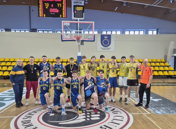 Kovo 11-ą – šventinis krepšinis