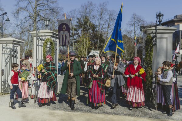 Pavasaris Palangoje sužaliuoja per Jurginių šventę. Jurginių festivalio programa