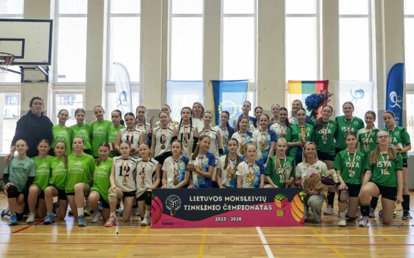 Lietuvos U13 salės tinklinio čempionato finale – triumfuojanti Palanga