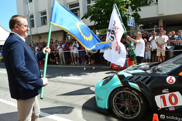 Ketvirtadienį Palangoje riaumojo sportiniai automobiliai – vyko tradicinės sprinto varžybos