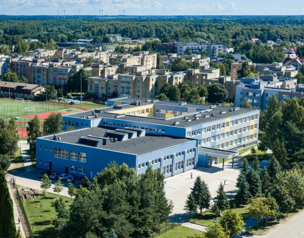 „Baltijos“ pagrindinė mokykla naujuosius mokslo metus pasitiks atsinaujinusi