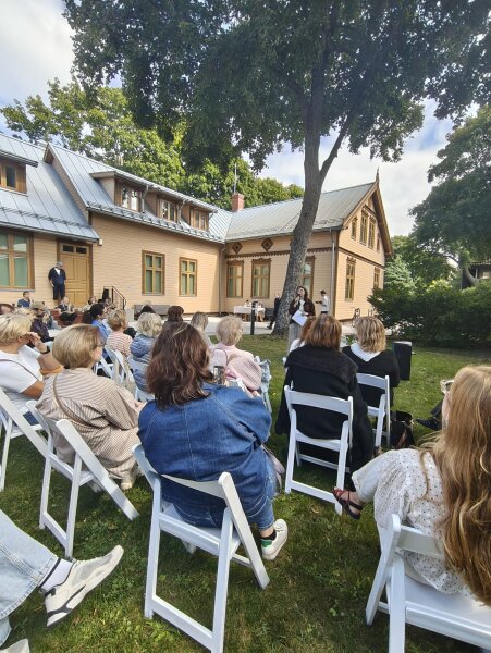 Palangoje įvyko pirmasis poezijos festivalis „Liudvika“: įkvėptas 1883 m. debiutavusios poetės,...