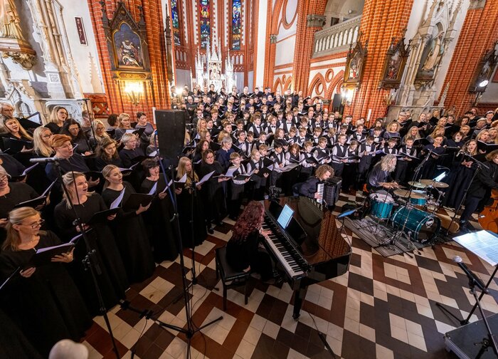 „Cantate Palangai“ virpins bažnyčios skliautus „Mišiose tango ritmu“