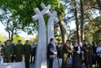 Paminklo atidengimo ceremonija. 